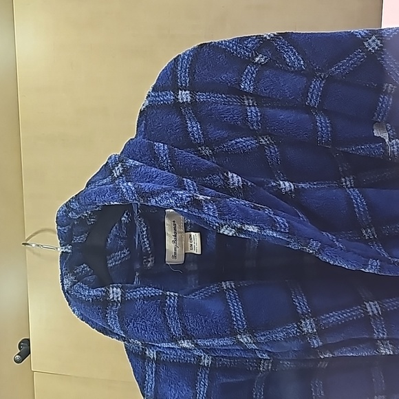 Tommy Bahama Bathrobe - Picture 1 of 7
